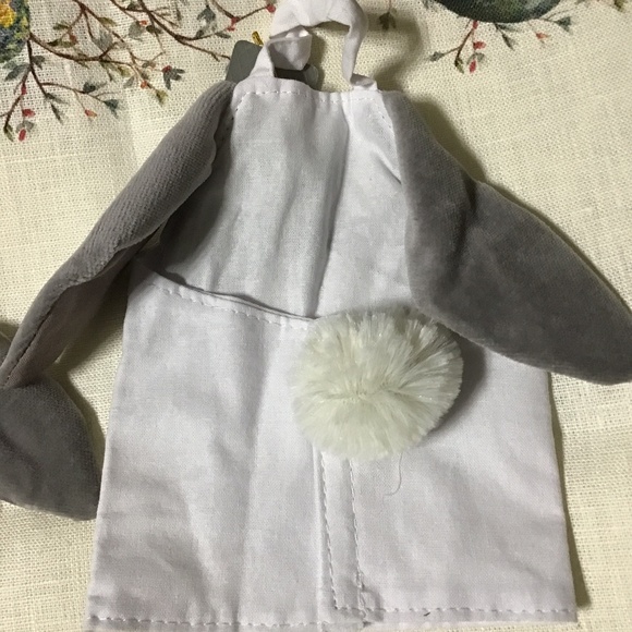 Pottery Barn Bunny Apron Wine Topper - Picture 3 of 3